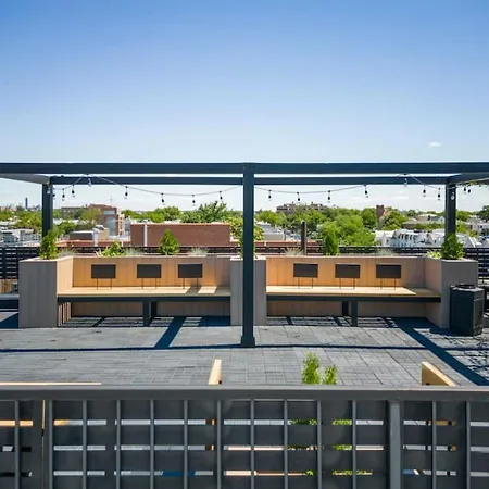 Chic Mezzanine Loft With Rooftop And Shoreline Nearby At 